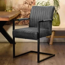 Eetkamerstoelen*HUUS Eetkamerstoel België met arml. – €179,- p.s (per 2 stuks)